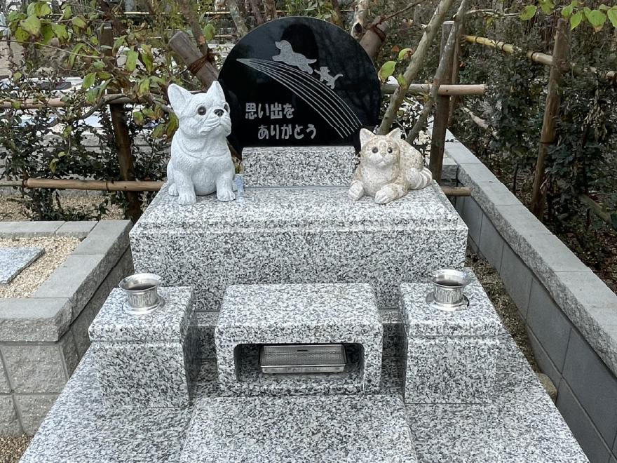 ながとろ桜見墓苑